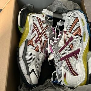 COPY - Balenciaga runners